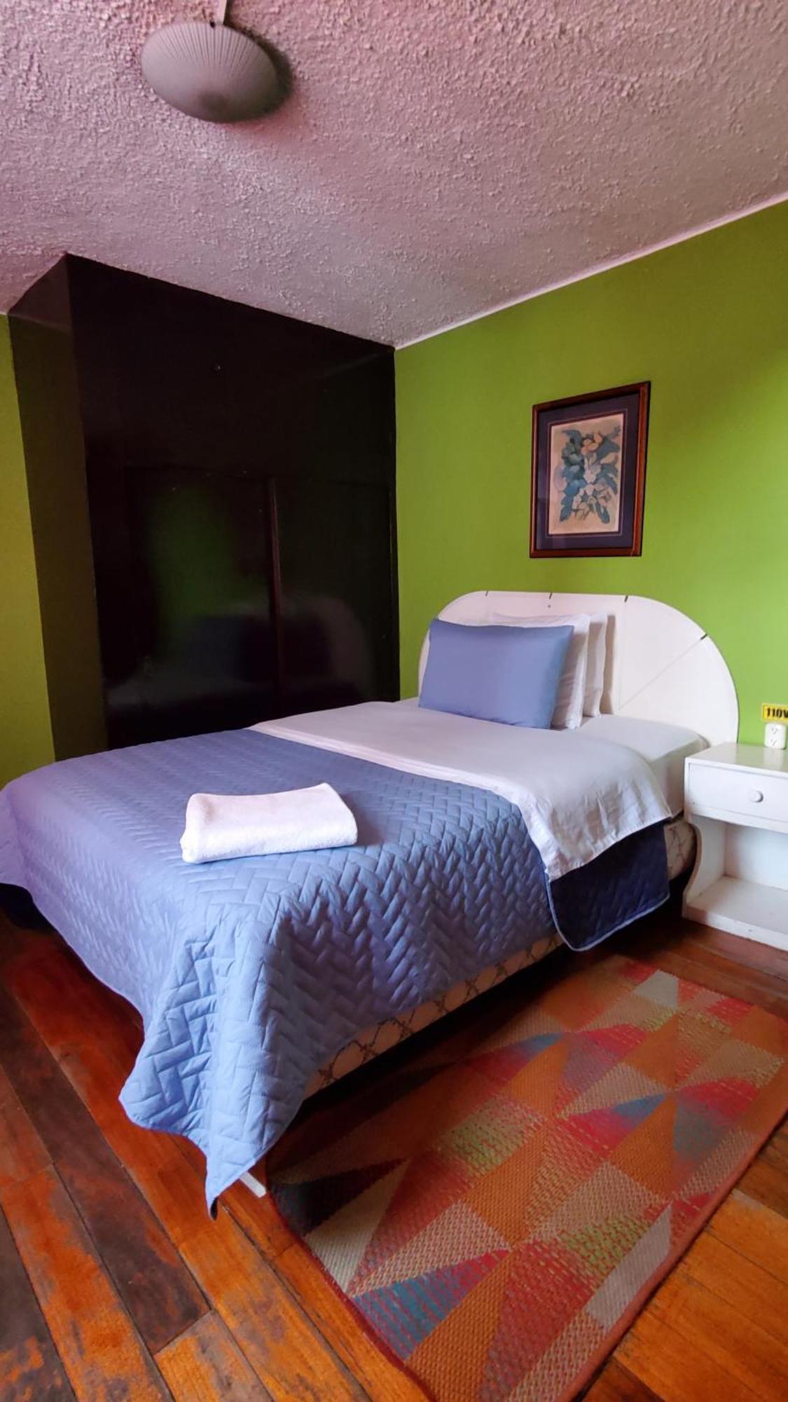 Hostal Bolivar Inn Quito Zimmer foto